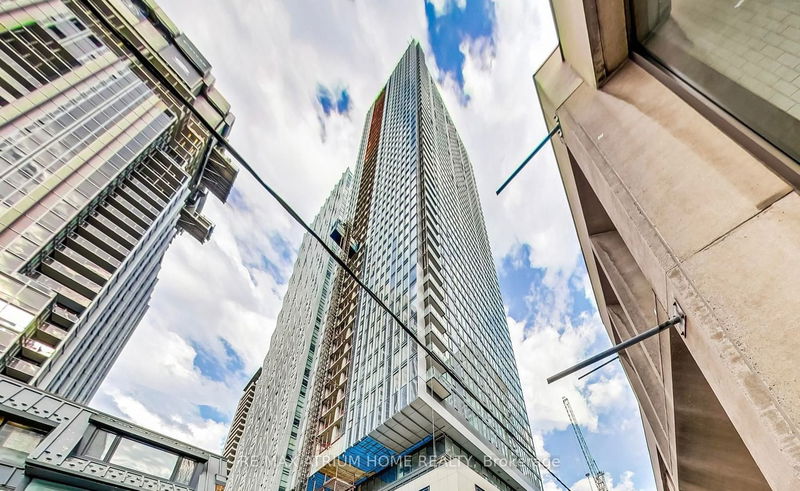 home for lease on 4606-8 Cumberland Street