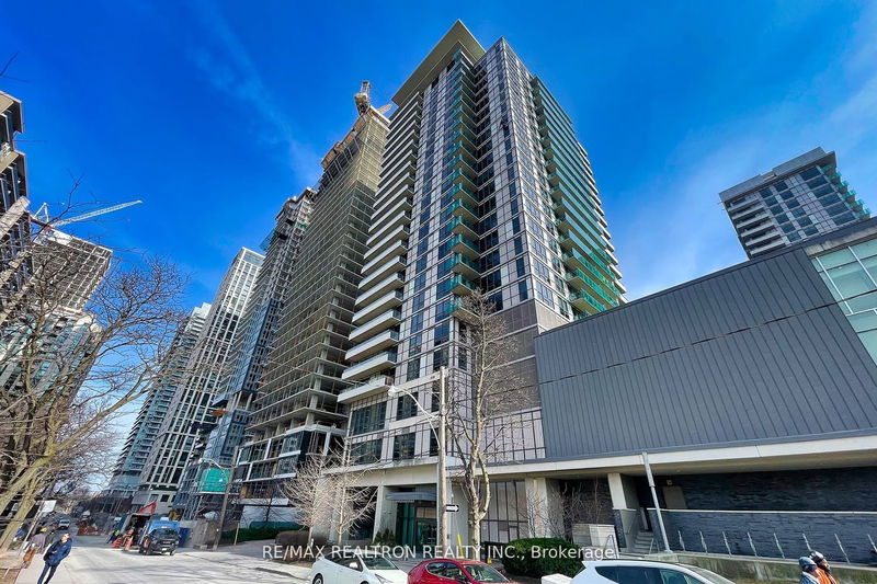 home for lease on 1307-25 Broadway Avenue