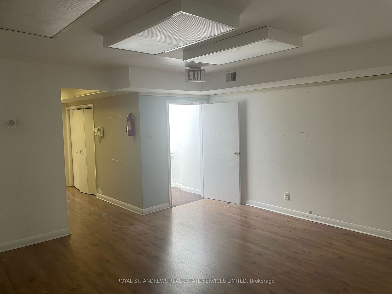 2601 Yonge Street E - Photo 4