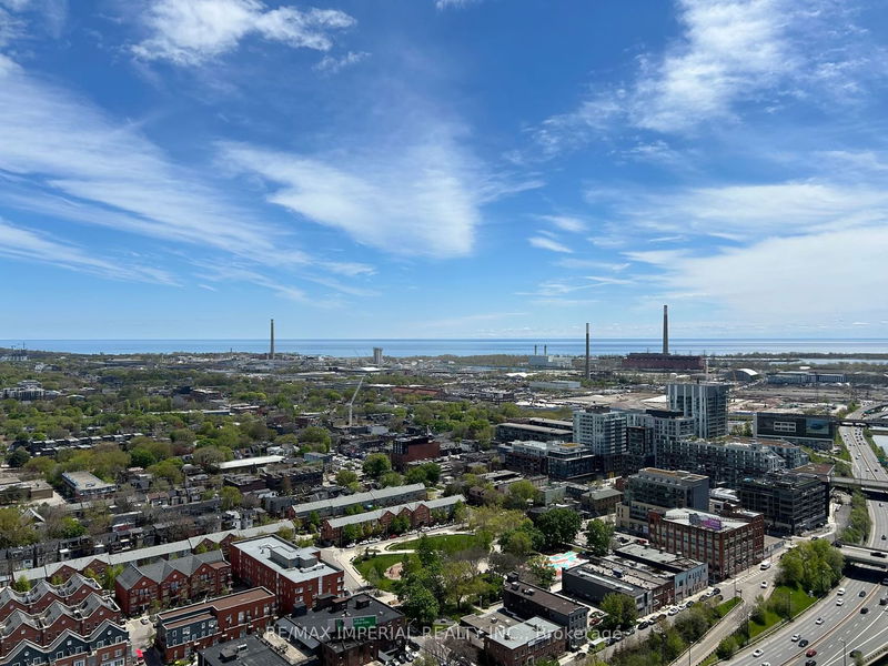 home for lease on 3313-5 Defries Street