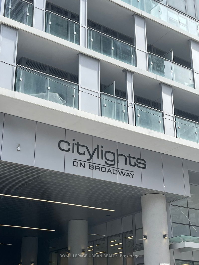 home for lease on 1007-99 Broadway Avenue
