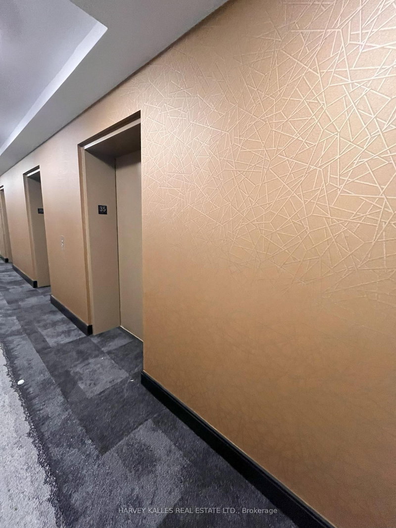 Room1
