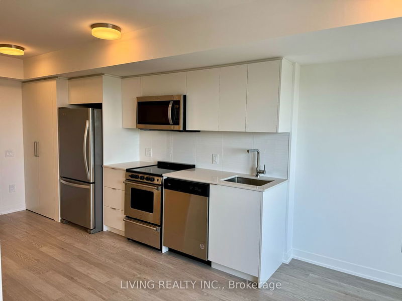 home for lease on 805-480 Wilson Avenue