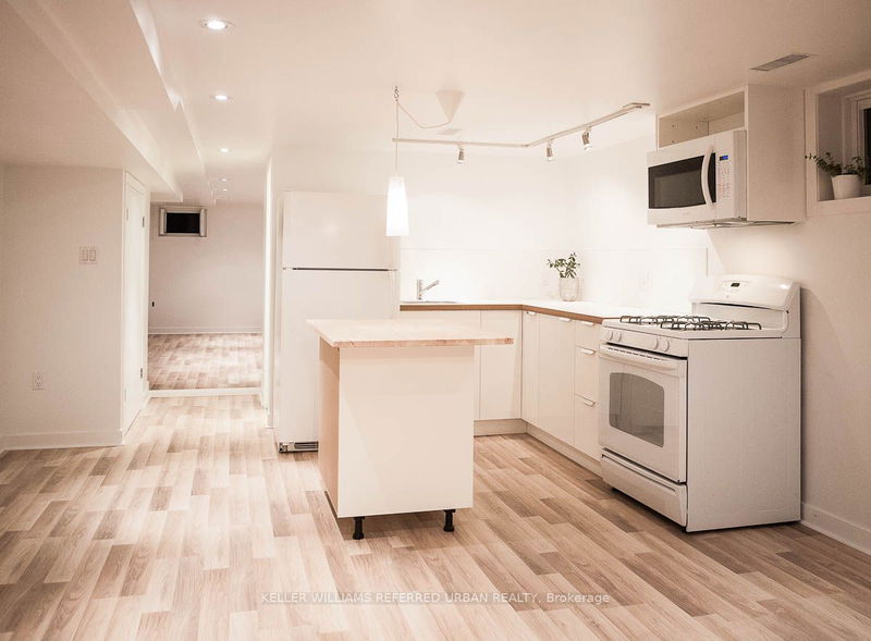 home for lease on Bsmt-190 St. Clarens Avenue