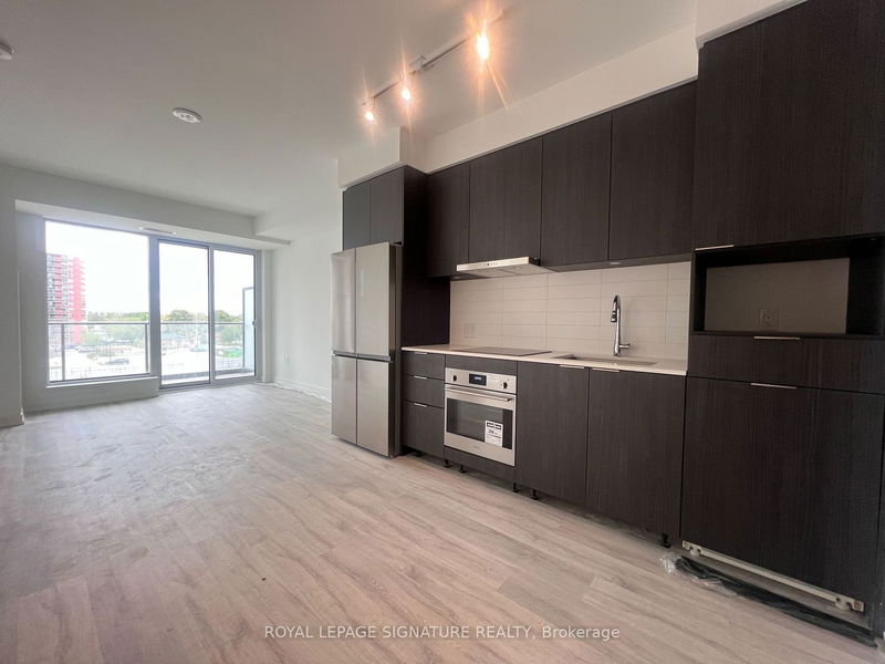home for lease on 440-7 Golden Lion Heights