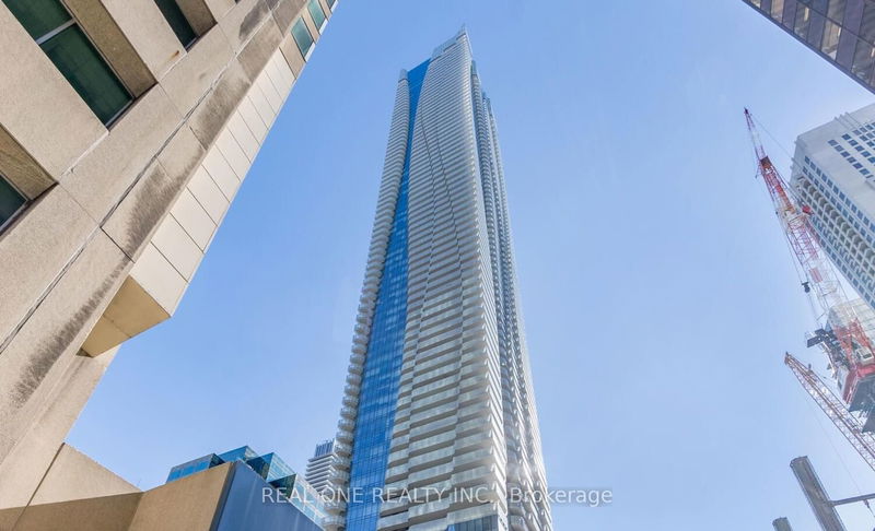 home for lease on 1406-1 Bloor Street E