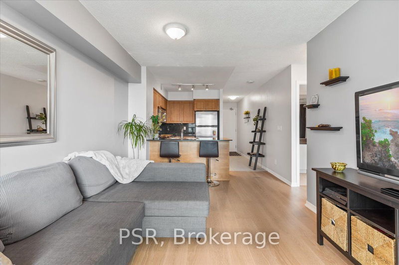 home for sale on 907-215 Fort York Boulevard