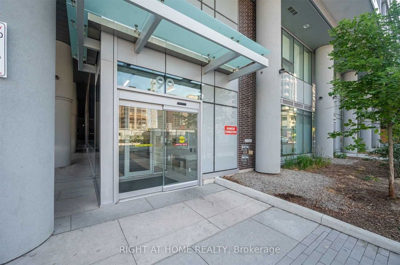 home for lease on 3110-99 Broadway Avenue
