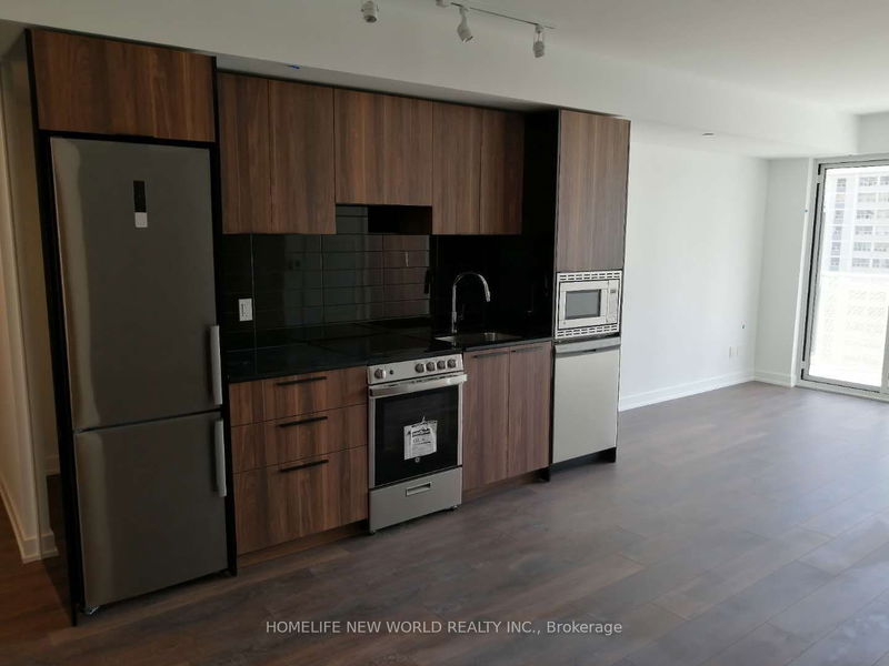 home for lease on 1007-501 Yonge Street