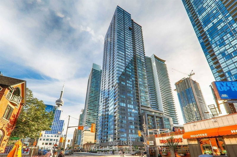 home for lease on 1802-295 Adelaide Street W