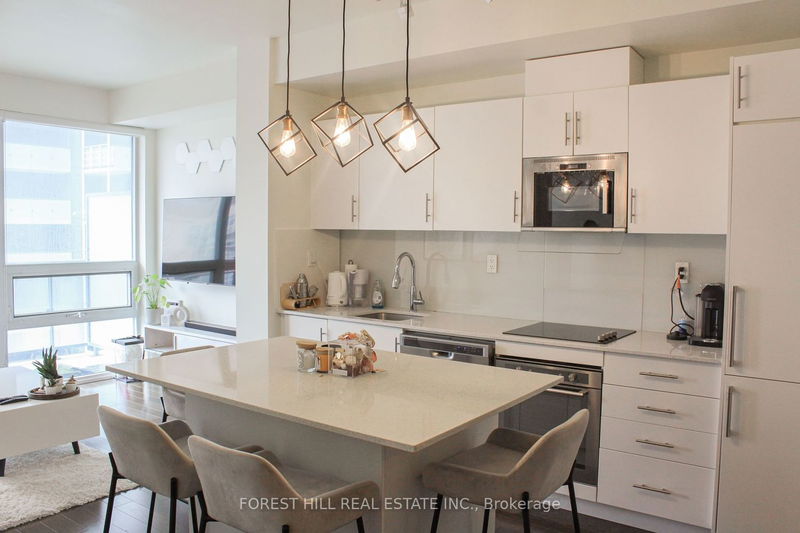 home for lease on 1716-460 Adelaide Street E