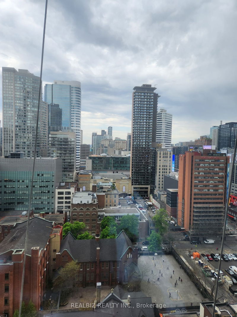 home for lease on 2110-82 Dalhousie Street