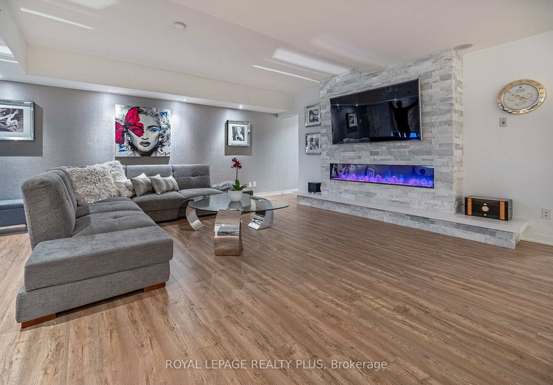 117 - 55 Stewart St, Toronto, M5V 2V1 | Image 2
