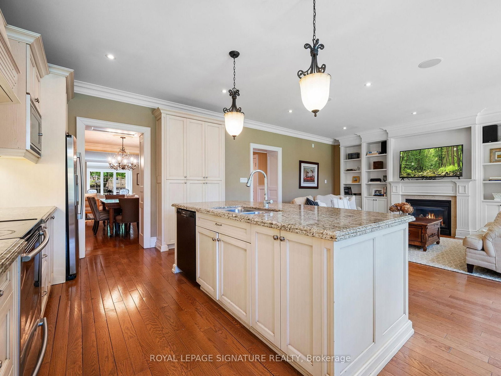 Listing Image 16
