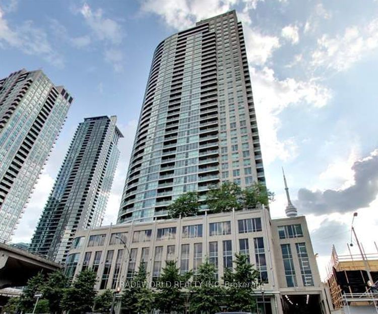 home for lease on 2304-18 Yonge Street