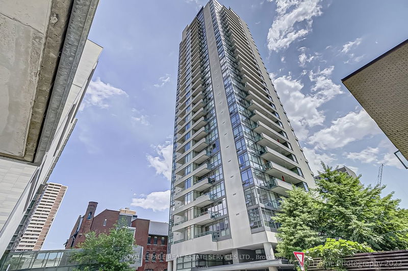 home for lease on 2806-281 Mutual Street