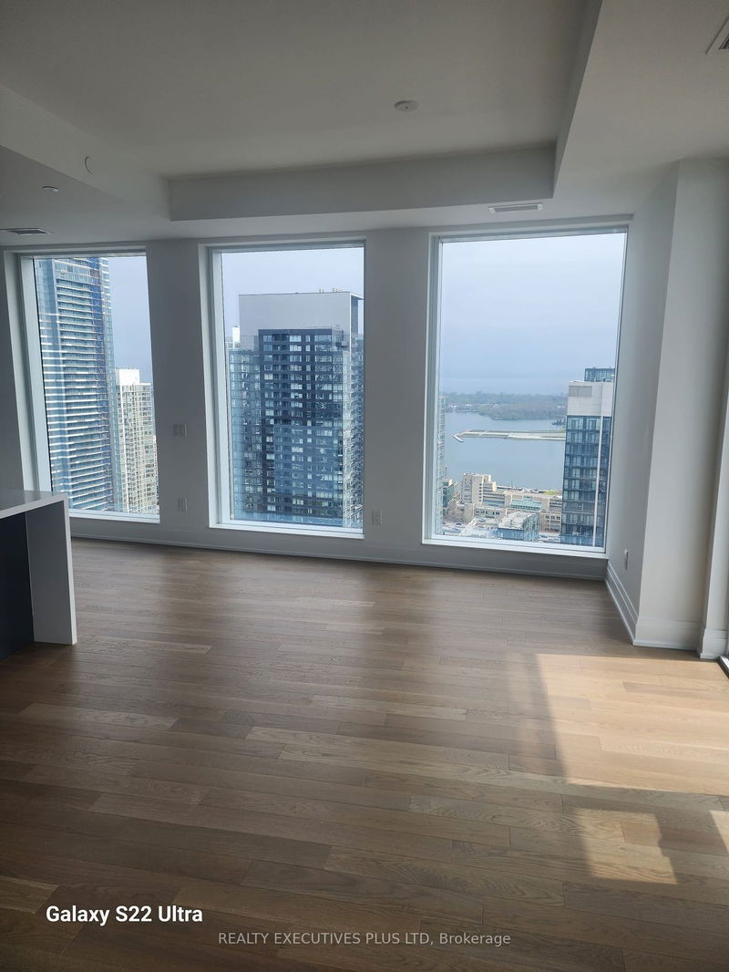 home for lease on 3413-470 Front Street W