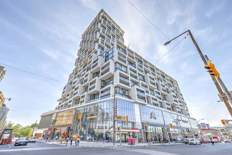 home for lease on 2704-5 Soudan Avenue