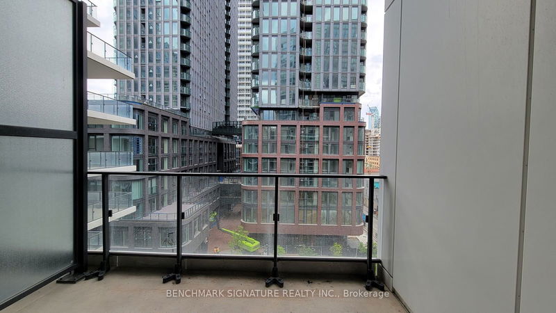 home for lease on 727-77 Shuter Street