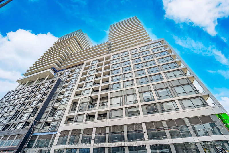 home for lease on 2429 W-135 Lower Sherbourne Street