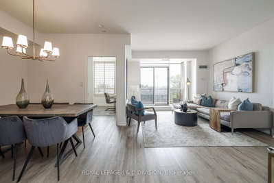 Condo sold at 302-1750 Bayview Avenue, Toronto, Ontario, M4G 4H6 - Mount Pleasant East - MLS: C8338050