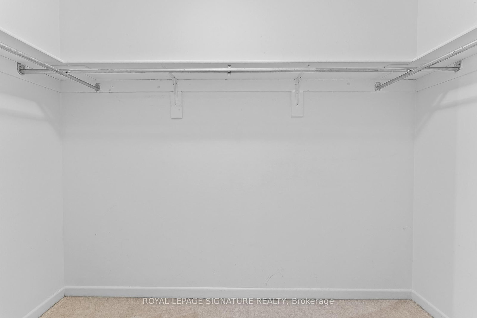 Listing Image 26
