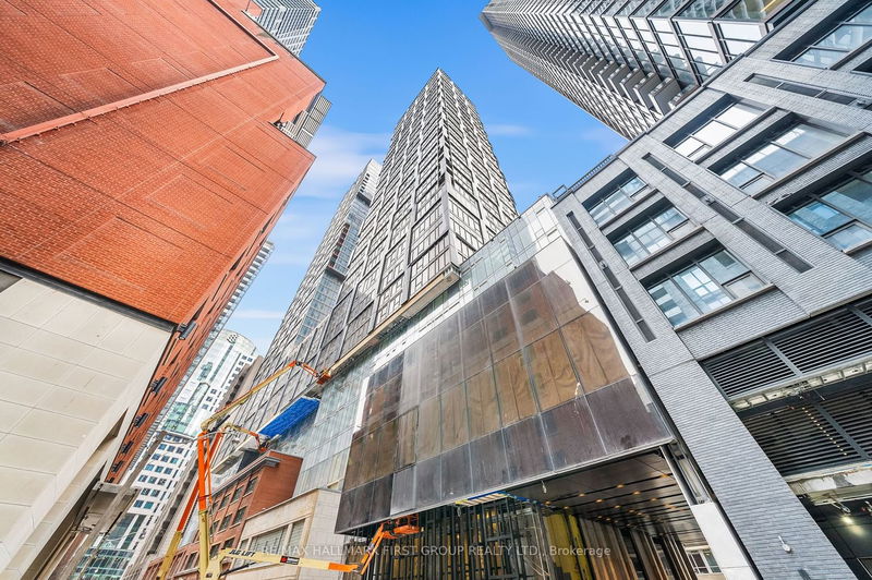 home for lease on 3216-35 Mercer Street