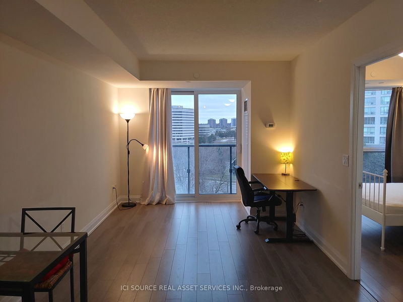 home for lease on 402-18 Graydon Hall Drive