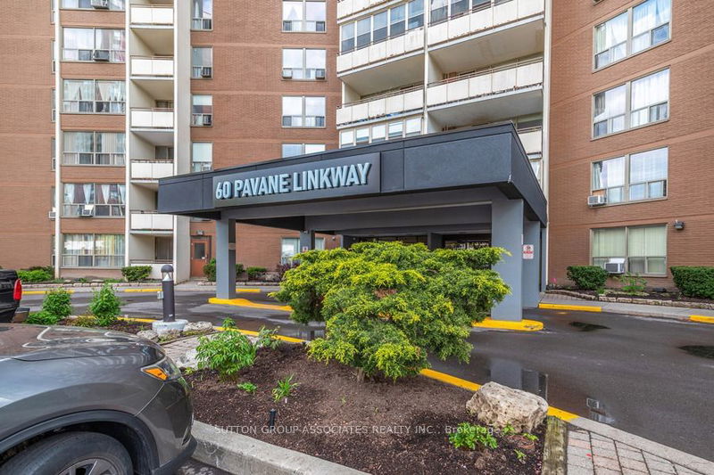 home for sale on 916-60 Pavane Linkway