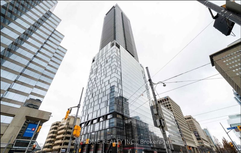 home for lease on 2009-488 University Avenue