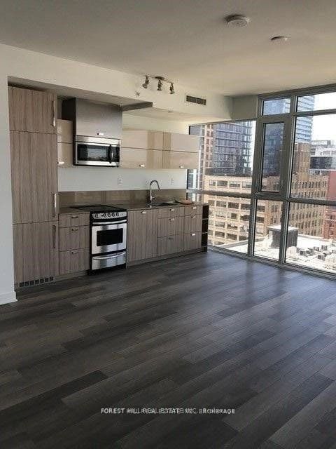 home for lease on 1204-290 Adelaide Street W