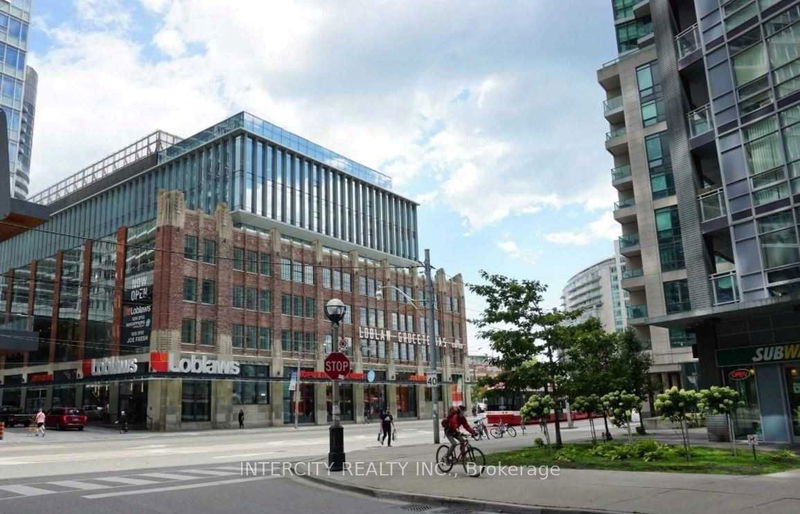 home for lease on 604-15 Bruyeres Mews