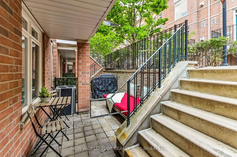  151 - 415 Jarvis St  Toronto, M4Y 3C1 | Image 4