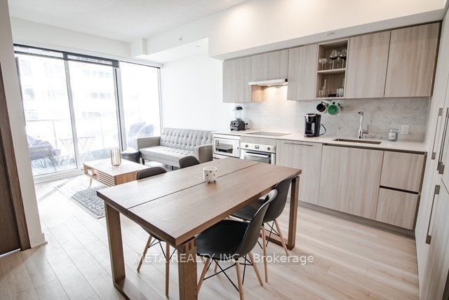 home for lease on 2809-19 Bathurst Street