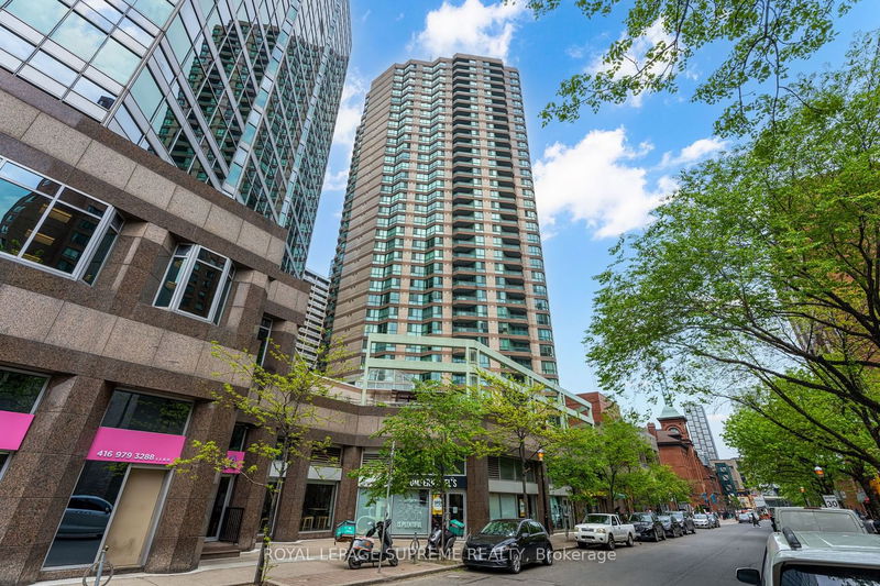 home for lease on 2906-38 Elm Street
