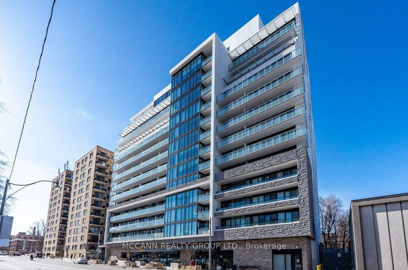 home for sale on 707-3018 Yonge Street
