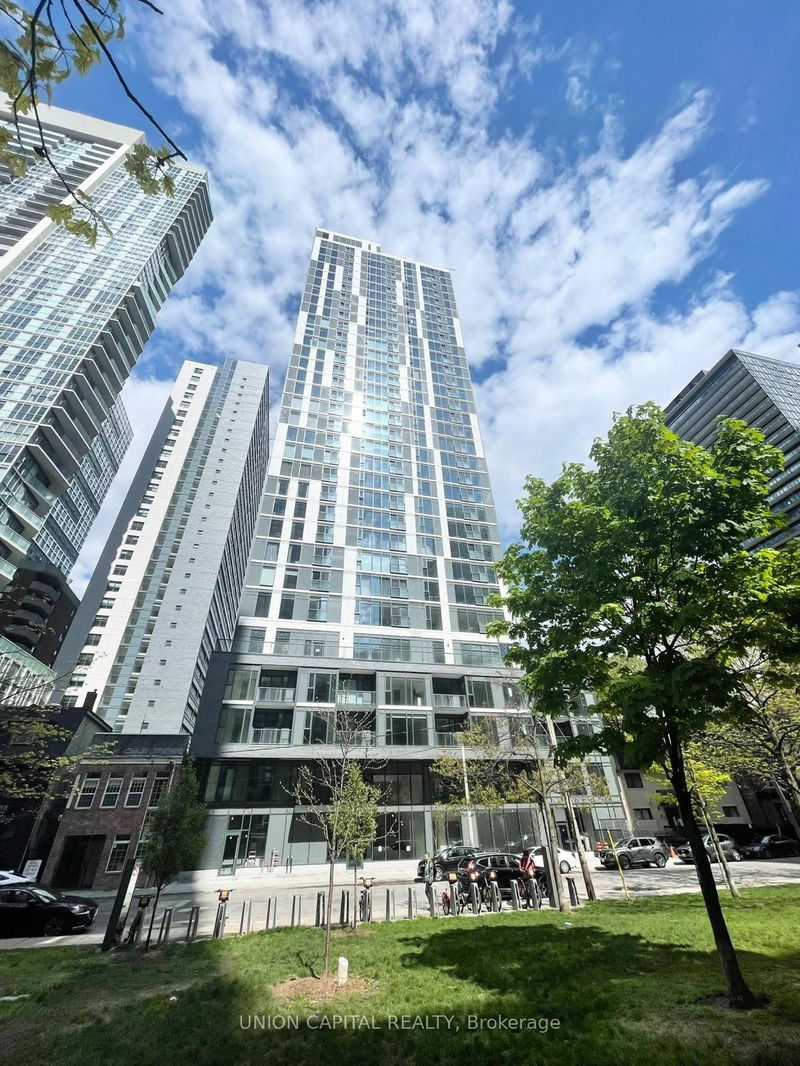 home for lease on 1104-65 Mutual Street