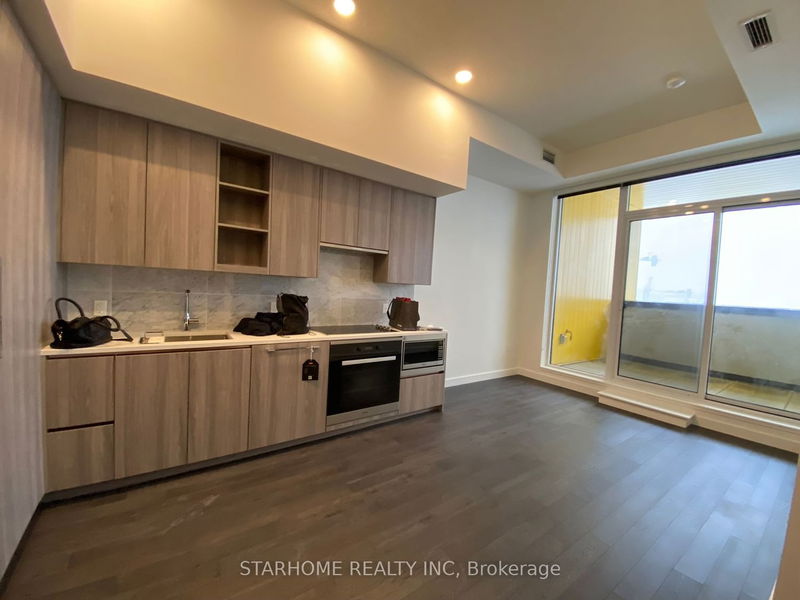 home for lease on Th 510-95 Mcmahon Drive