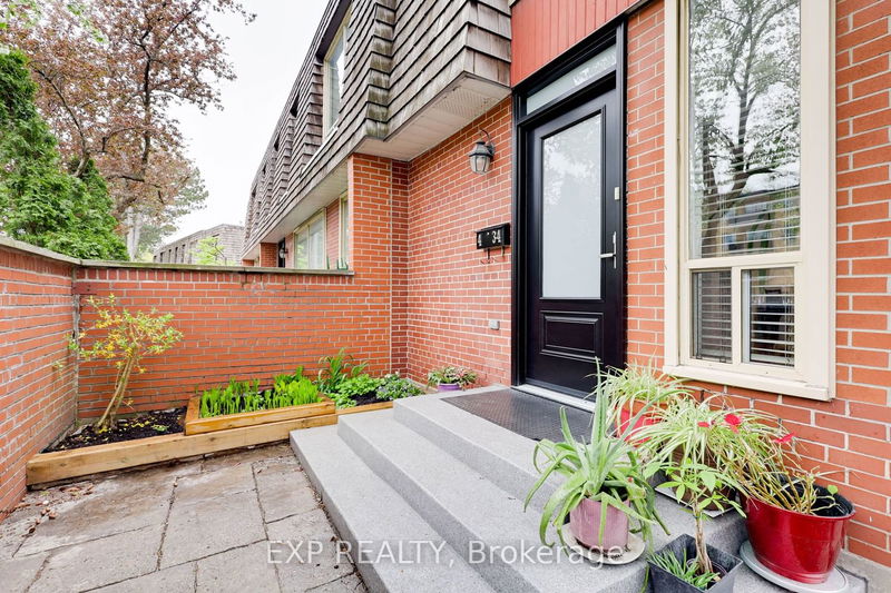 home for sale on TH4-34 Yorkminster Road