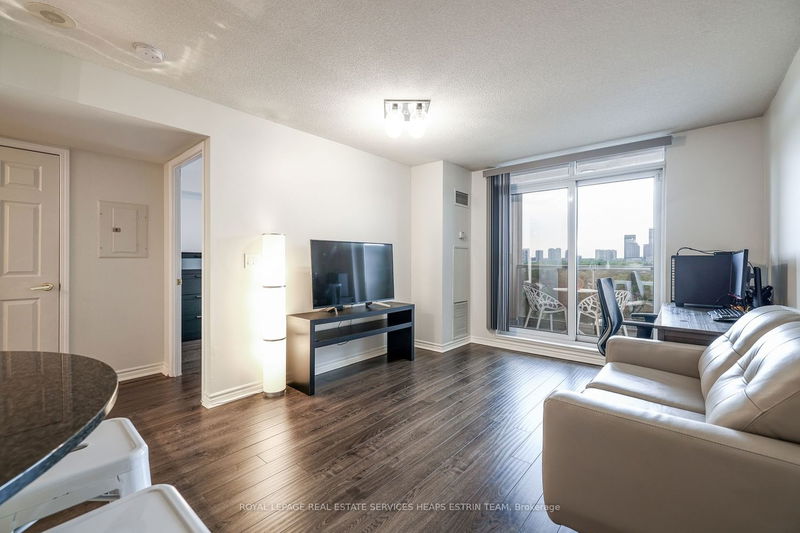 home for sale on 801-18 Kenaston Gdns