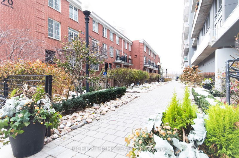 home for lease on 269-70 Douro Street