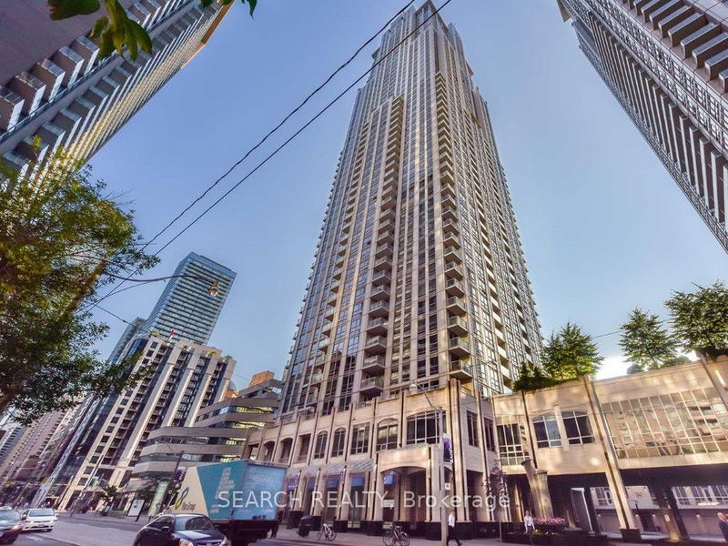 home for lease on 4004-763 Bay Street