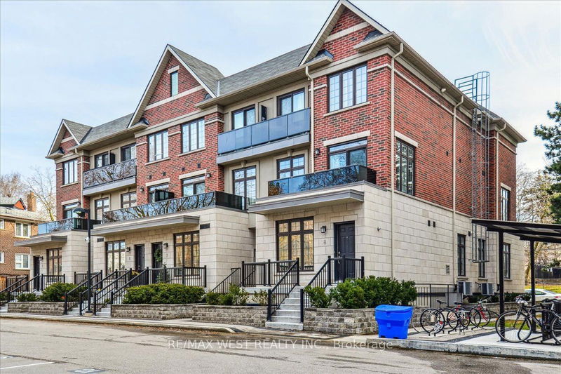 home for lease on 9-130 Raglan Avenue