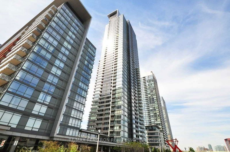 home for lease on 1615-25 Telegram Mews N
