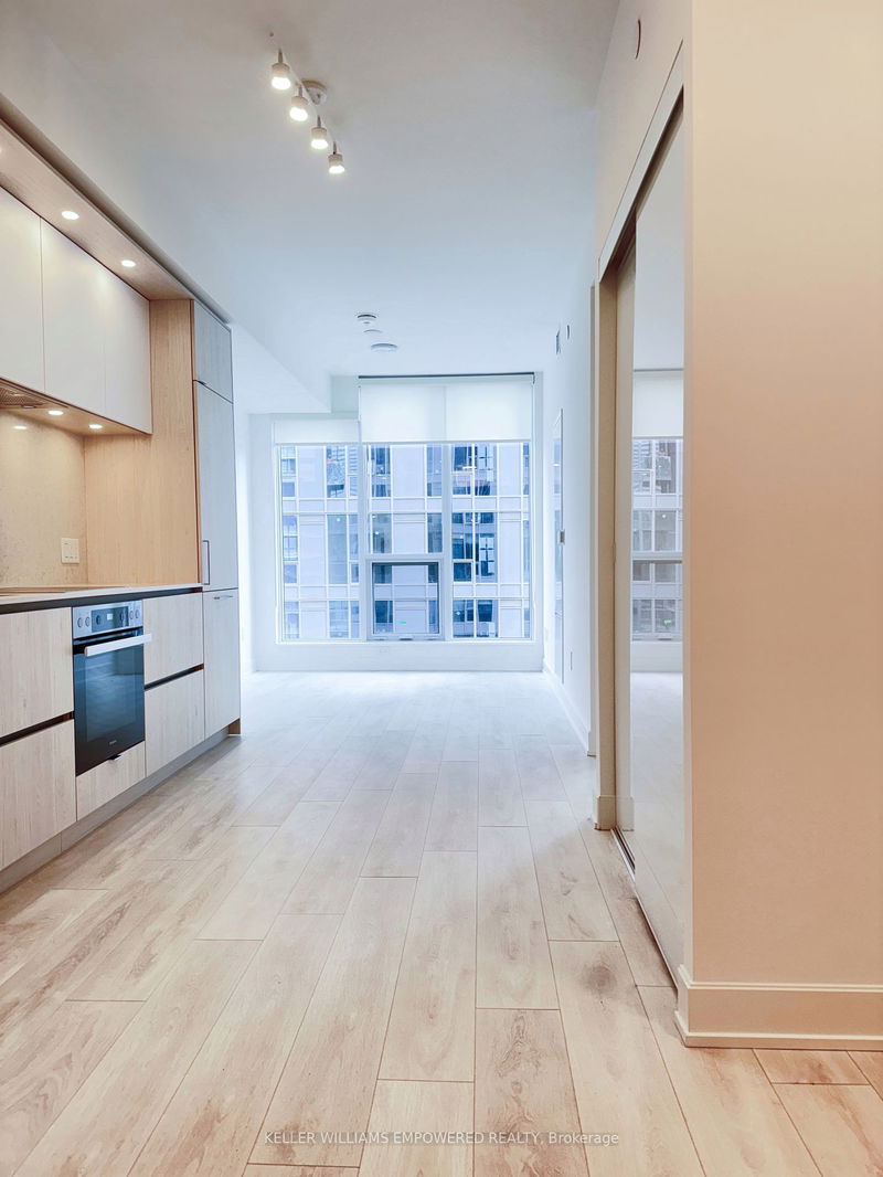 home for lease on 2915-35 Mercer Street