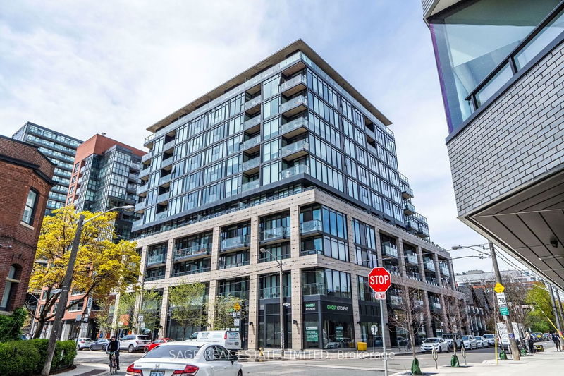home for lease on 216-8 Dovercourt Road