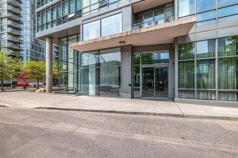 home for sale on 1006-3 Navy Wharf Court