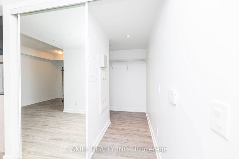  908 - 72 Esther Shiner Blvd  Toronto, M2K 0C4 | Image 16