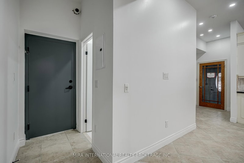 106 - 180 Sherbourne St, Toronto, M5A 2R7 | Image 2