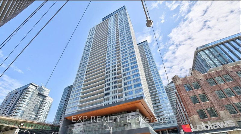 home for lease on 2915-19 Bathurst Street